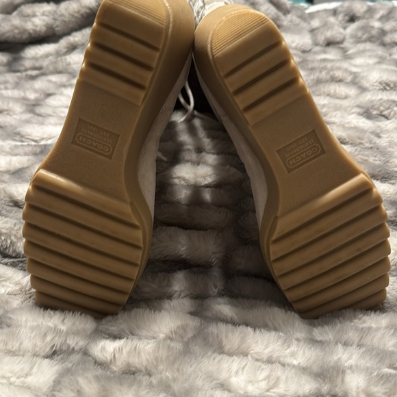 Coach rabbit fur boots from ITALY 🇮🇹 size 9 - Picture 8 of 9